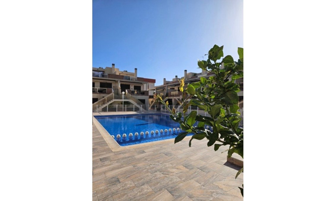 Segunda mano - Apartamento -
Orihuela Costa - Costa Blanca