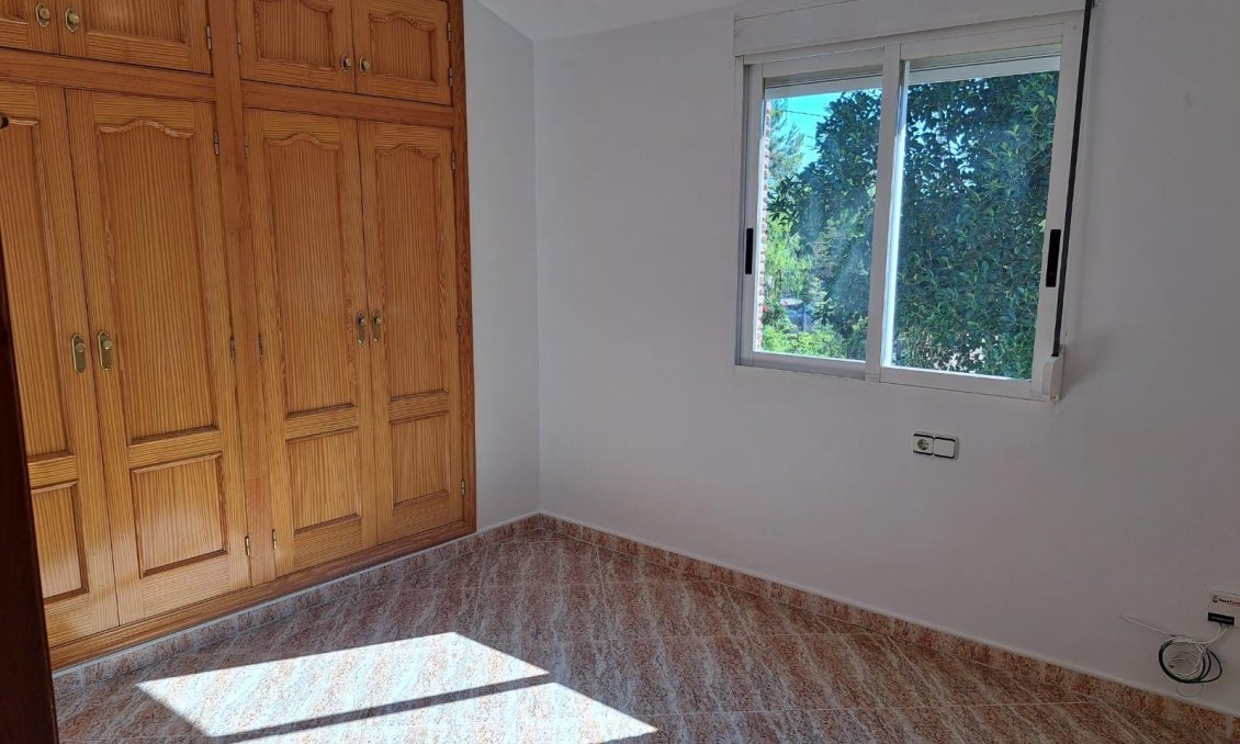 Segunda mano - Villa -
Orihuela - Los Huertos