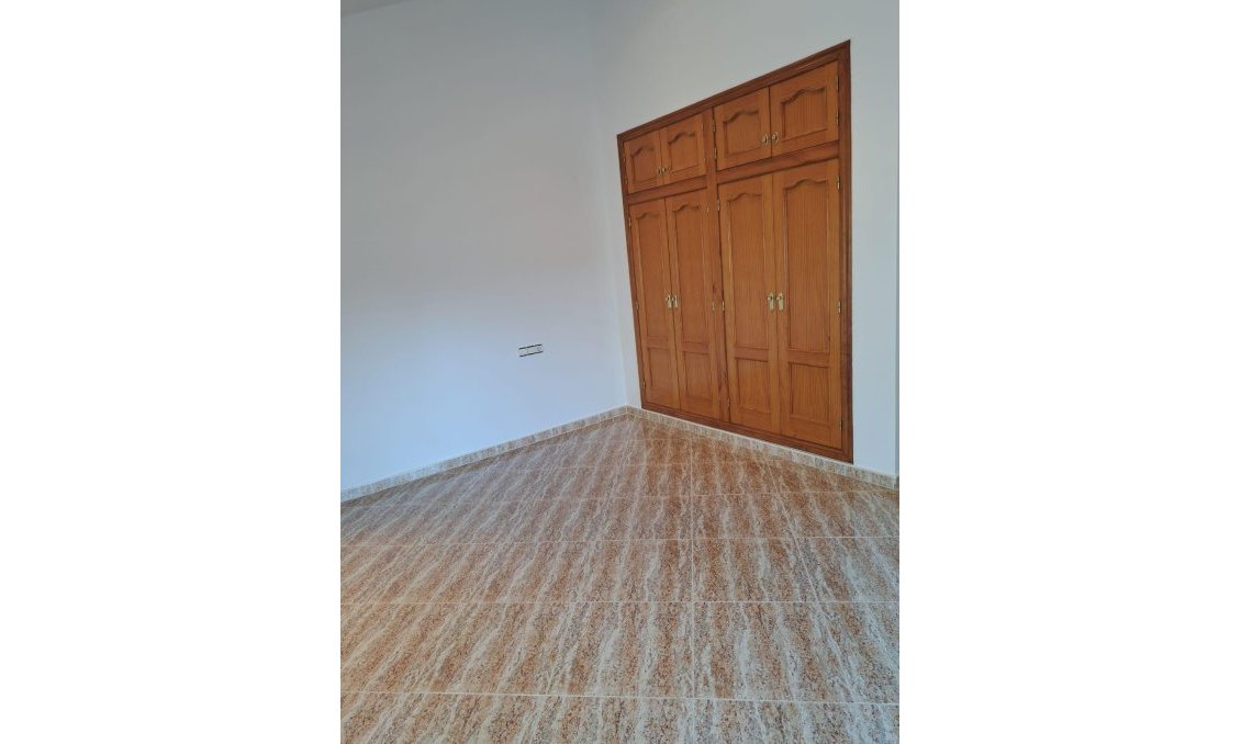 Segunda mano - Villa -
Orihuela - Los Huertos