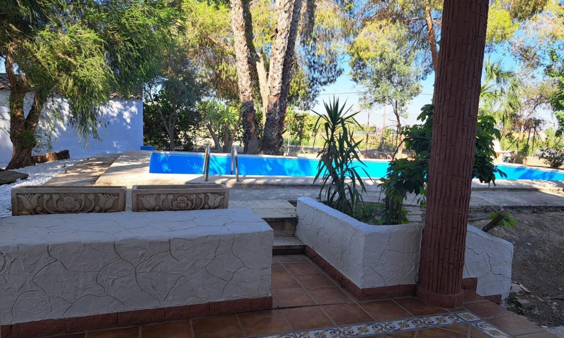 Segunda mano - Villa -
Orihuela - Los Huertos