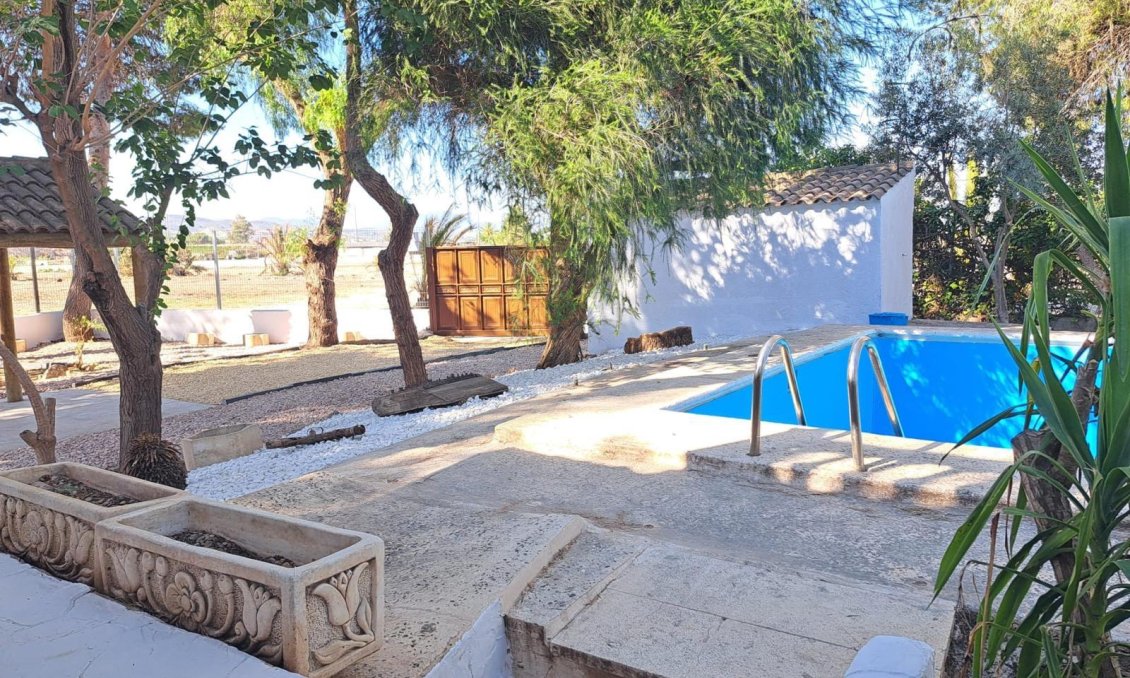 Segunda mano - Villa -
Orihuela - Los Huertos