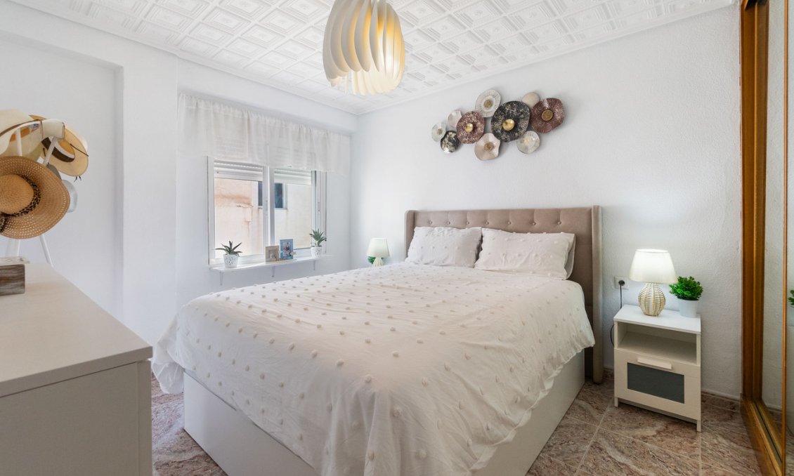 Segunda mano - Apartamento -
Torrevieja - Playa del Cura