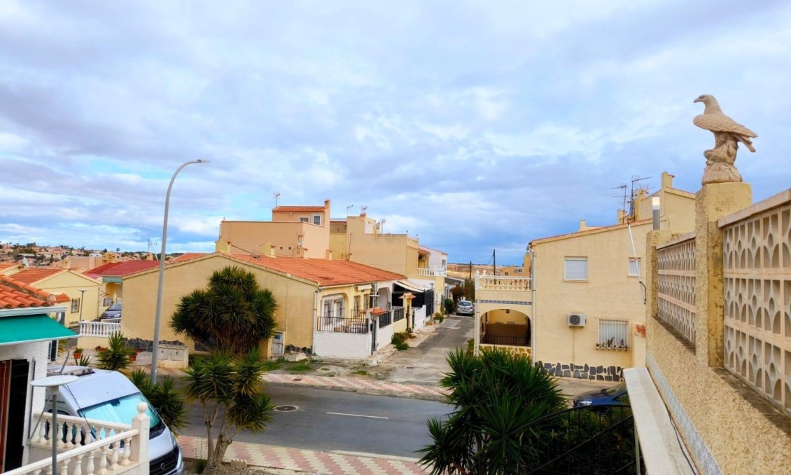 Resale - Town House -
San Fulgencio - La Marina - Urb. La Marina
