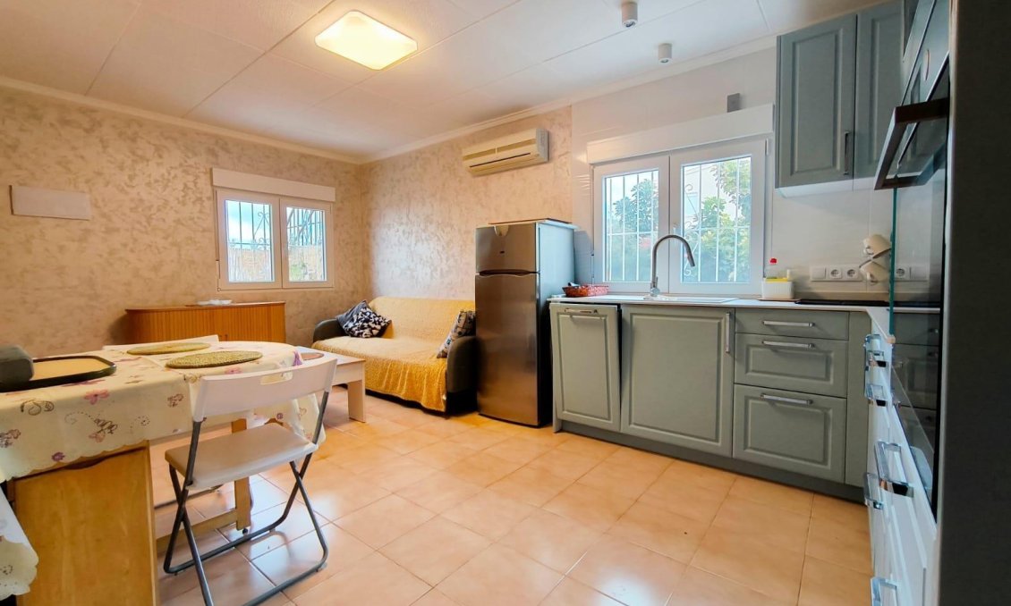 Resale - Town House -
San Fulgencio - La Marina - Urb. La Marina