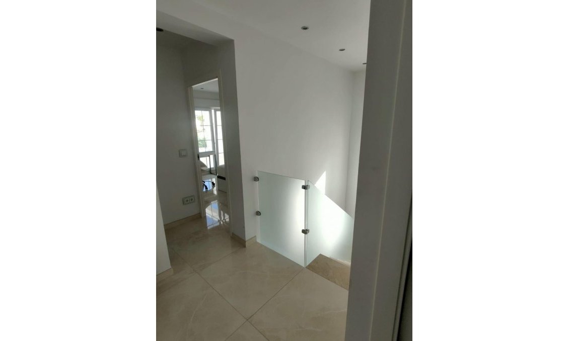 Wiederverkauf - Villa -
Orihuela Costa - Costa Blanca