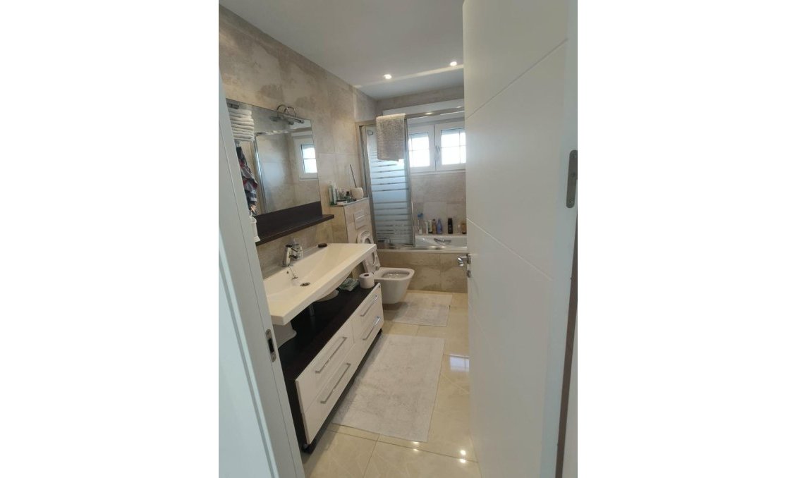 Wiederverkauf - Villa -
Orihuela Costa - Costa Blanca