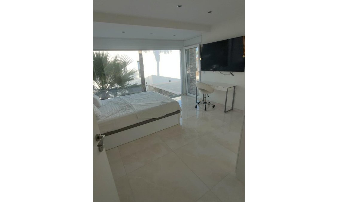 Wiederverkauf - Villa -
Orihuela Costa - Costa Blanca