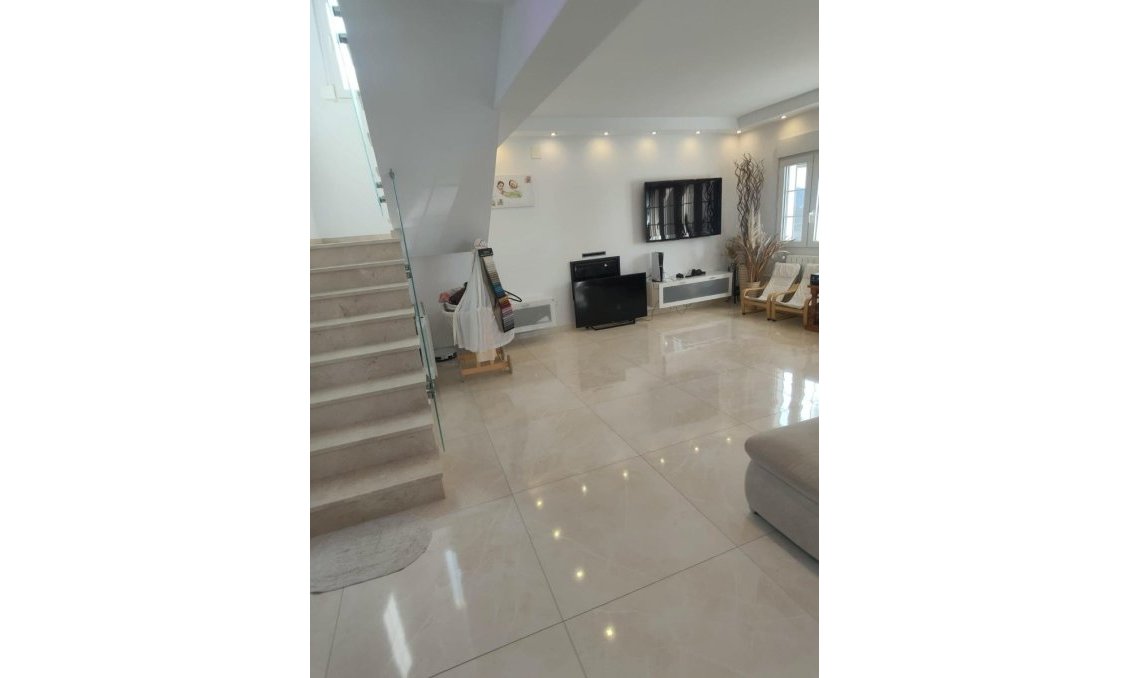 Wiederverkauf - Villa -
Orihuela Costa - Costa Blanca
