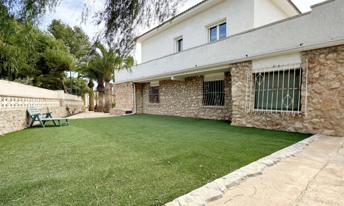 Segunda mano - Villa -
Orihuela Costa - Costa Blanca