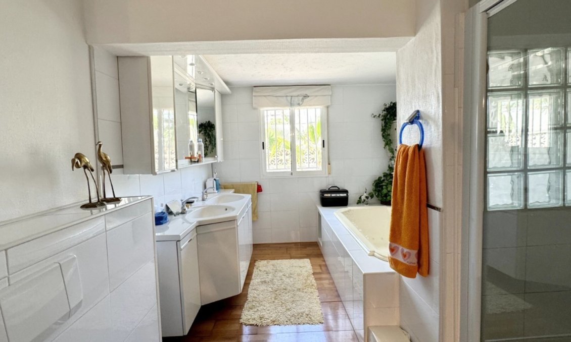 Segunda mano - Villa -
Orihuela Costa - Costa Blanca