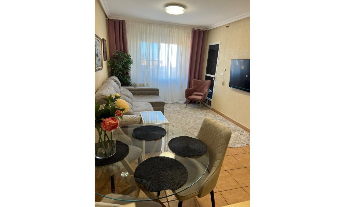 Segunda mano - Apartamento -
Torrevieja - Aguas Nuevas