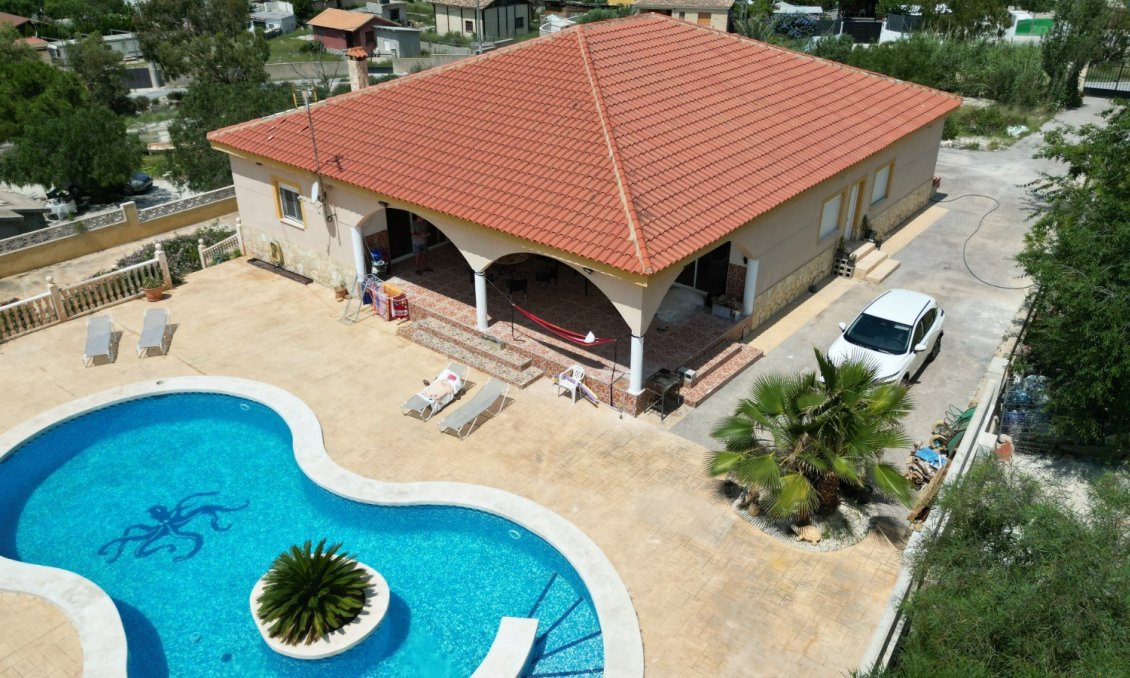 Segunda mano - Villa -
San Vicente del Raspeig - Inland