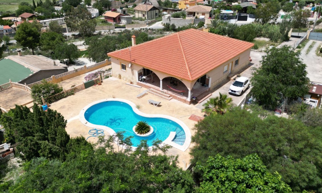 Segunda mano - Villa -
San Vicente del Raspeig - Inland
