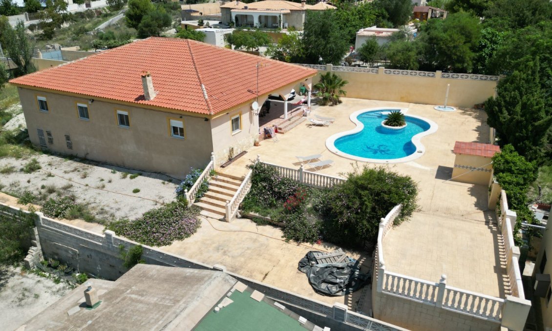 Segunda mano - Villa -
San Vicente del Raspeig - Inland