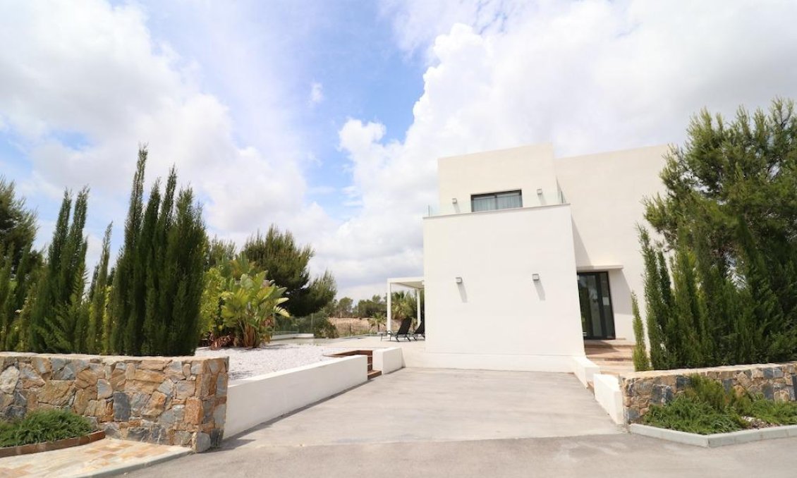 Segunda mano - Villa -
Orihuela Costa - Costa Blanca