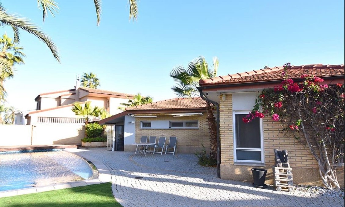 Segunda mano - Villa -
Orihuela Costa - La Zenia