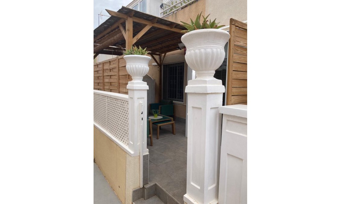 Segunda mano - Town House -
Torrevieja - Los Balcones