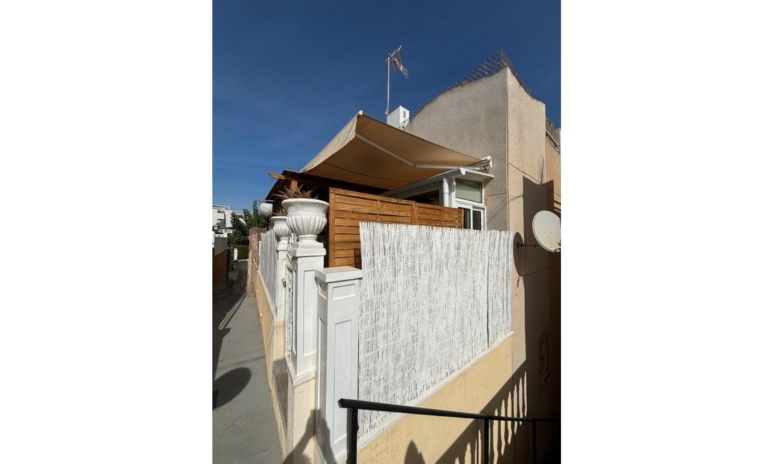 Segunda mano - Town House -
Torrevieja - Los Balcones