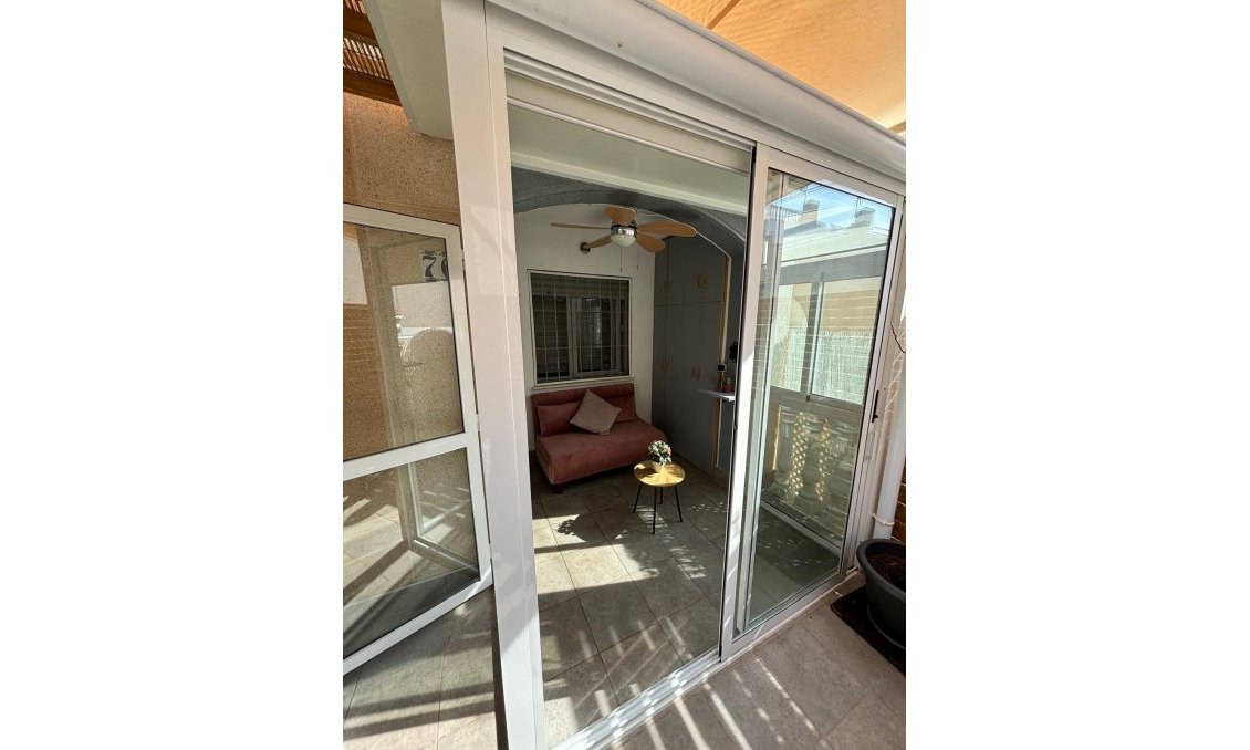 Segunda mano - Town House -
Torrevieja - Los Balcones
