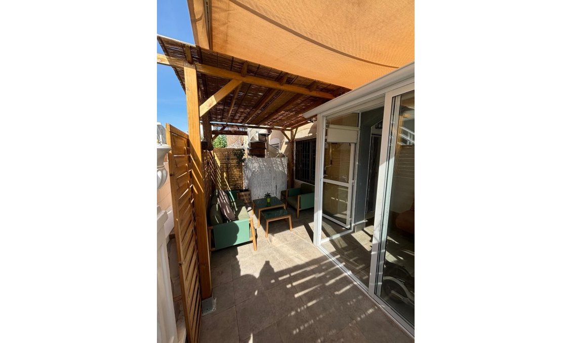 Segunda mano - Town House -
Torrevieja - Los Balcones