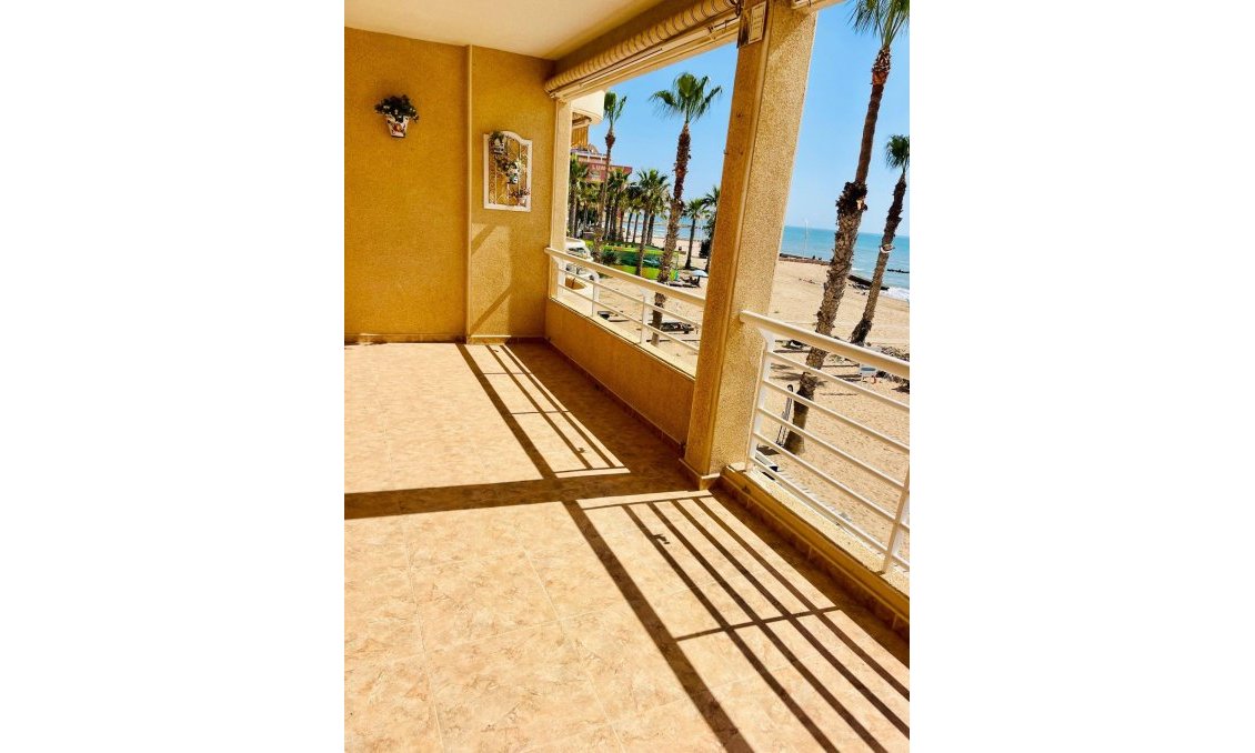 Segunda mano - Apartamento -
Torrevieja - La Mata