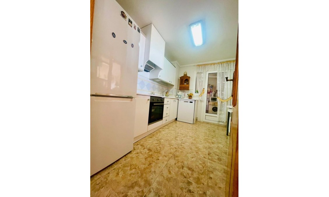 Segunda mano - Apartamento -
Torrevieja - La Mata
