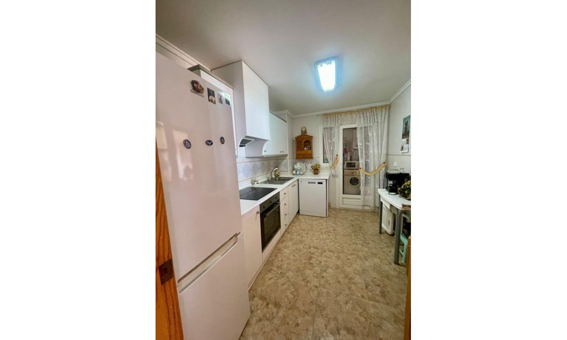 Segunda mano - Apartamento -
Torrevieja - La Mata