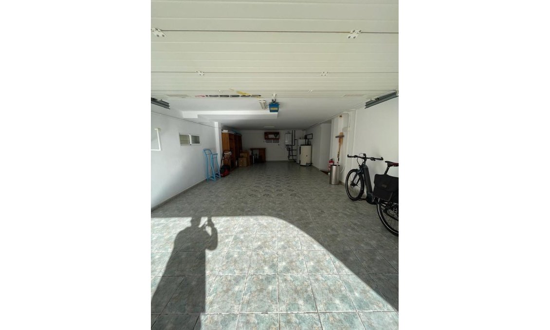 Segunda mano - Villa -
Torrevieja - Los Balcones