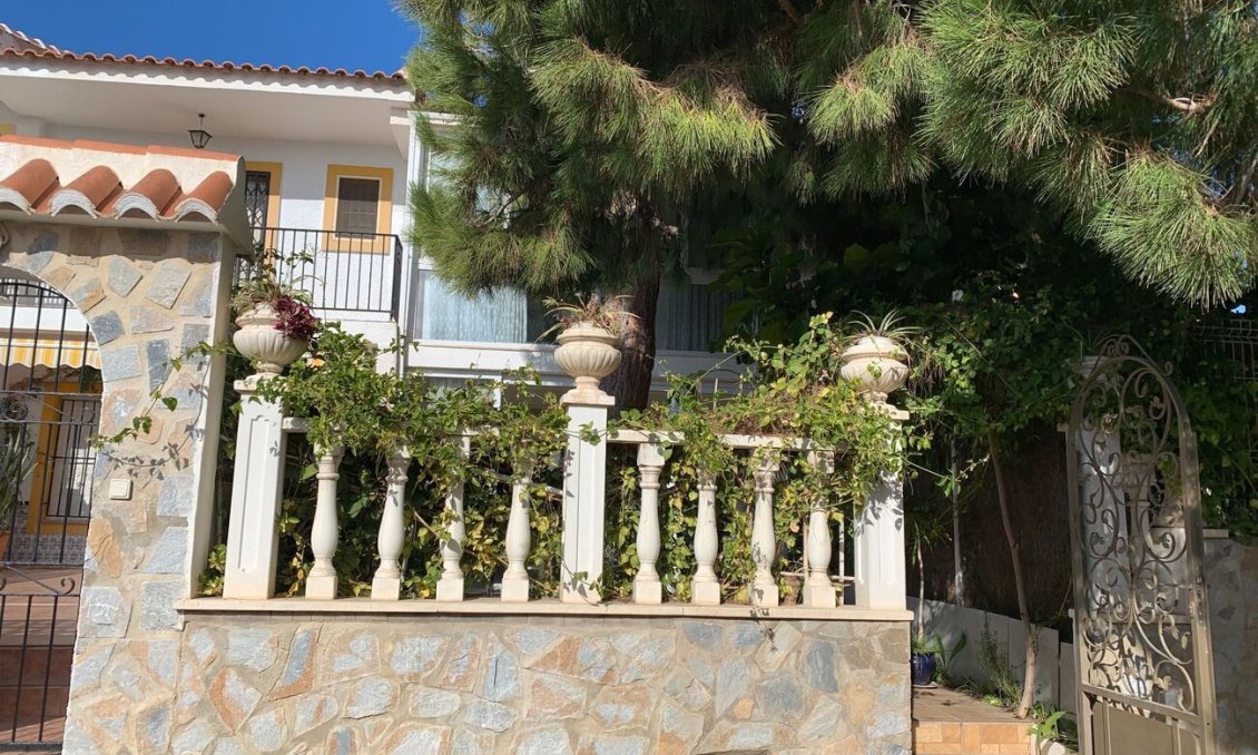 Segunda mano - Duplex -
La Zenia - Costa Blanca