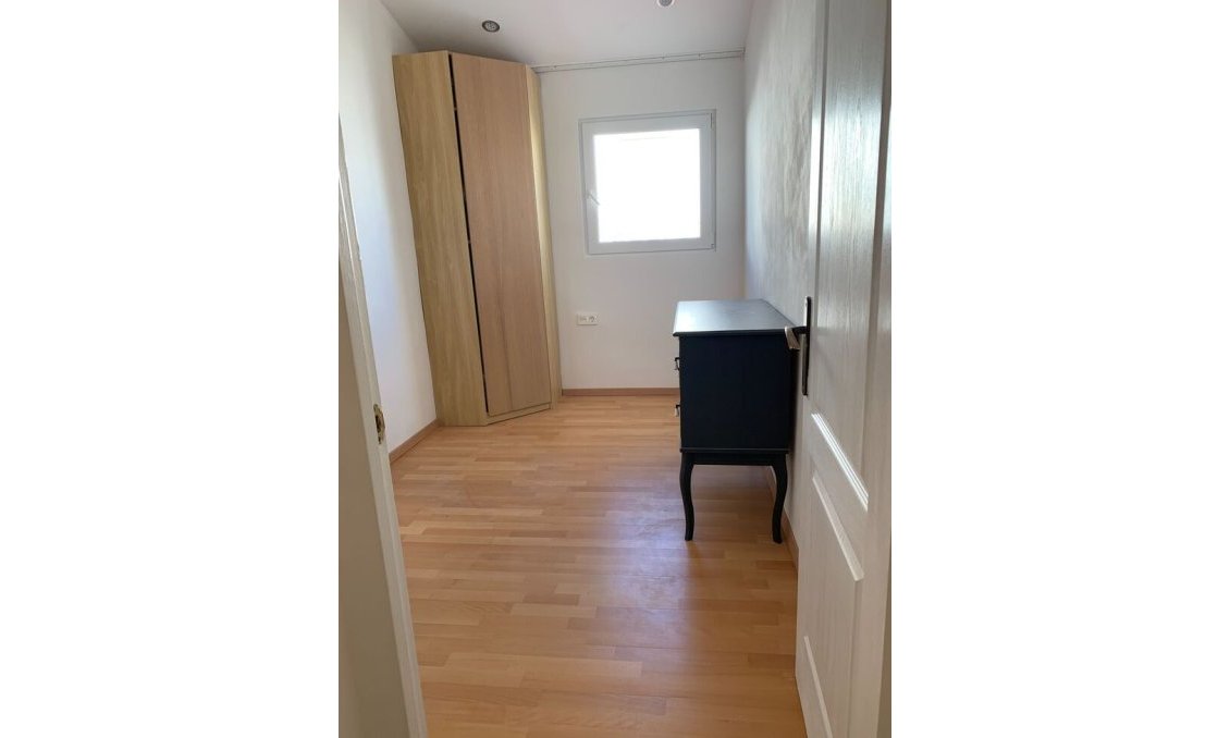 Segunda mano - Duplex -
La Zenia - Costa Blanca
