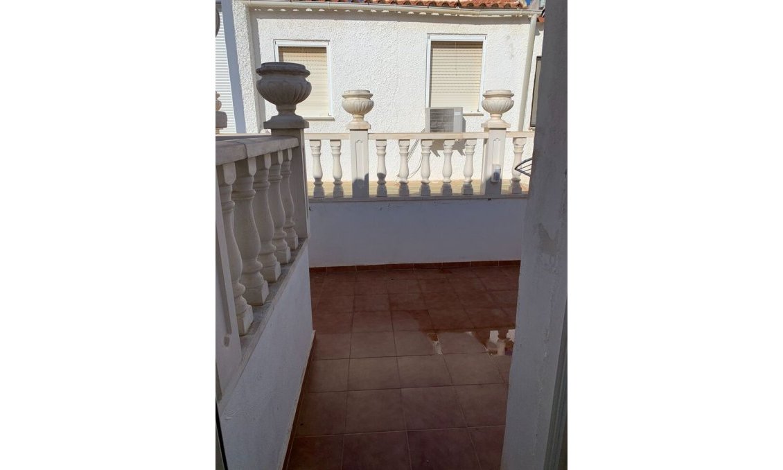 Segunda mano - Duplex -
La Zenia - Costa Blanca