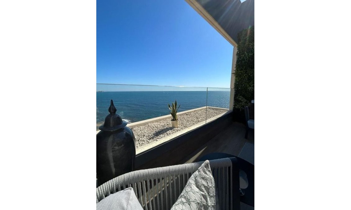 Segunda mano - Apartment Penthouse -
Punta Prima - Costa Blanca