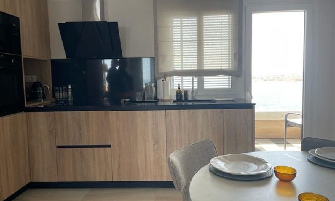 Segunda mano - Apartment Penthouse -
Punta Prima - Costa Blanca