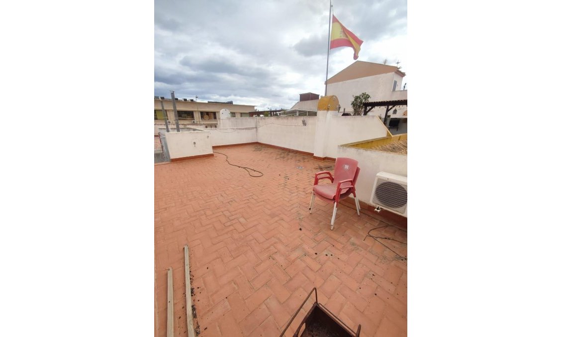 Segunda mano - Bungalow -
Torrevieja - Torretas