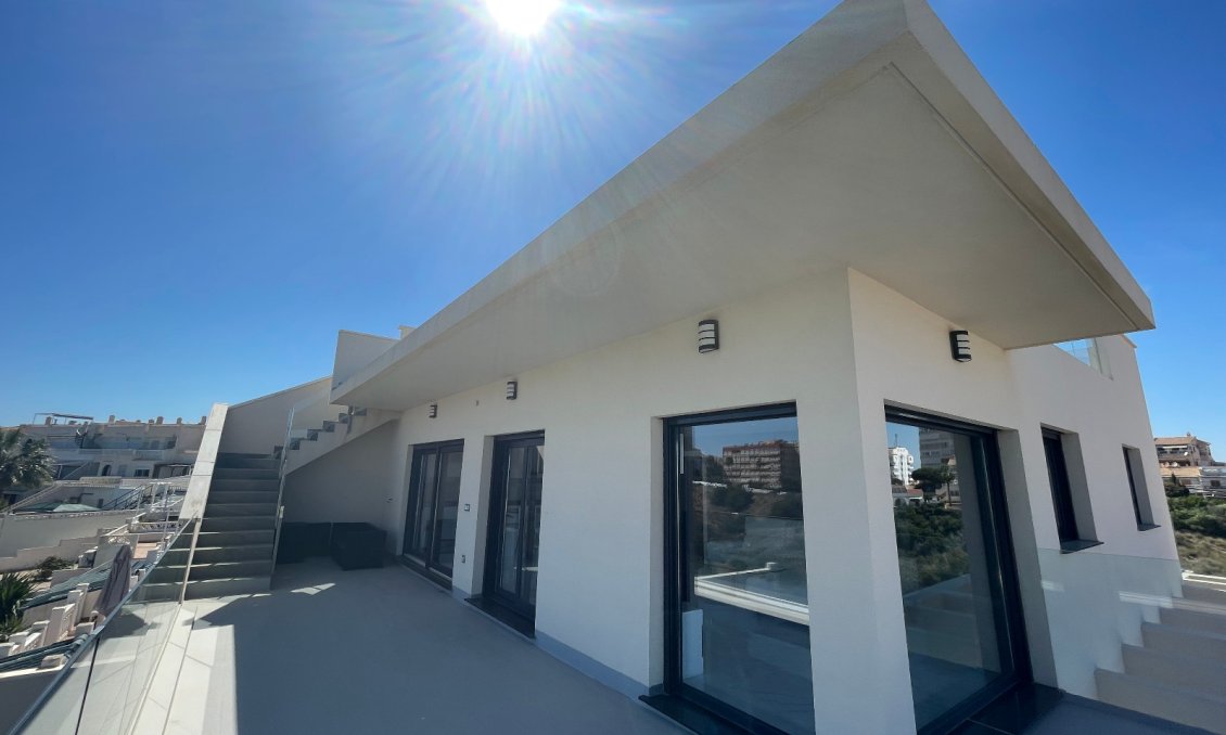 Revente - Semi Detached -
La Mata - Costa Blanca