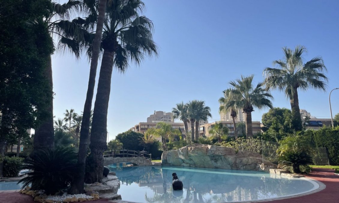 Segunda mano - Duplex -
El Campello - Costa Blanca