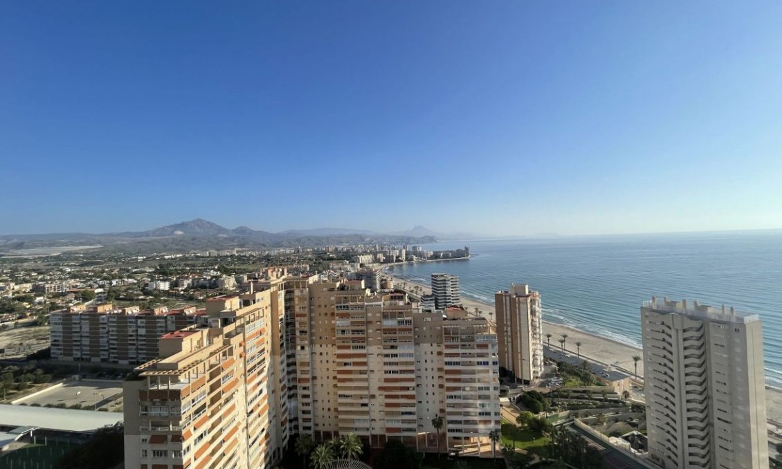 Segunda mano - Duplex -
El Campello - Costa Blanca