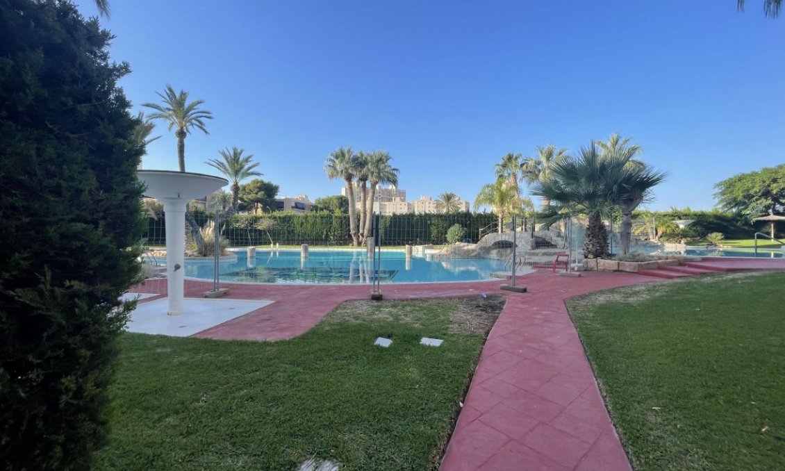 Segunda mano - Duplex -
El Campello - Costa Blanca
