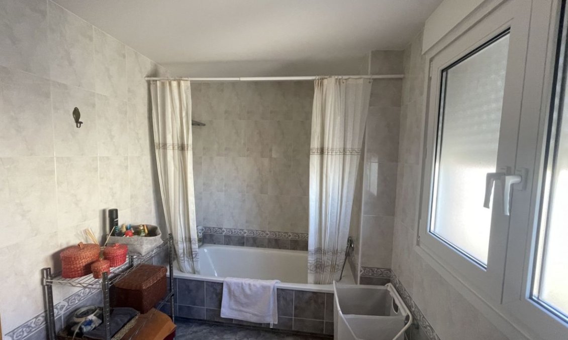 Segunda mano - Duplex -
El Campello - Costa Blanca