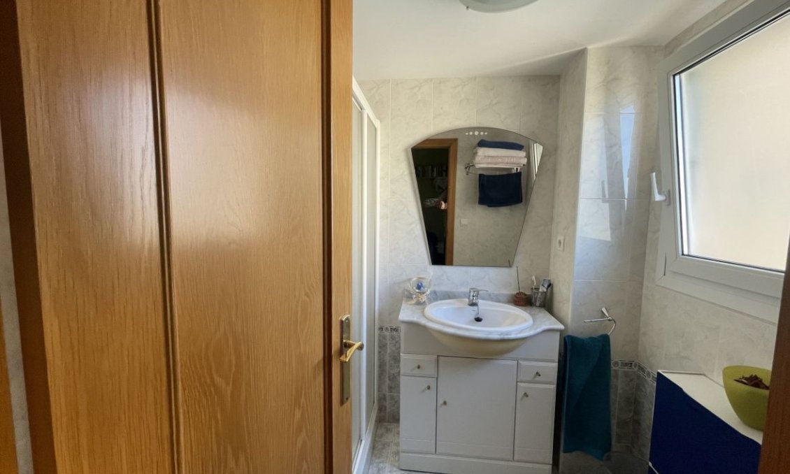 Segunda mano - Duplex -
El Campello - Costa Blanca