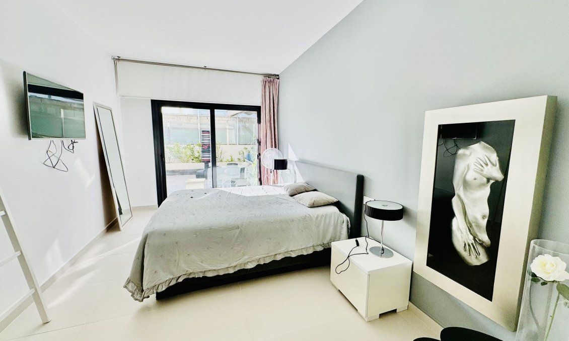 Segunda mano - Villa -
Orihuela Costa - Costa Blanca