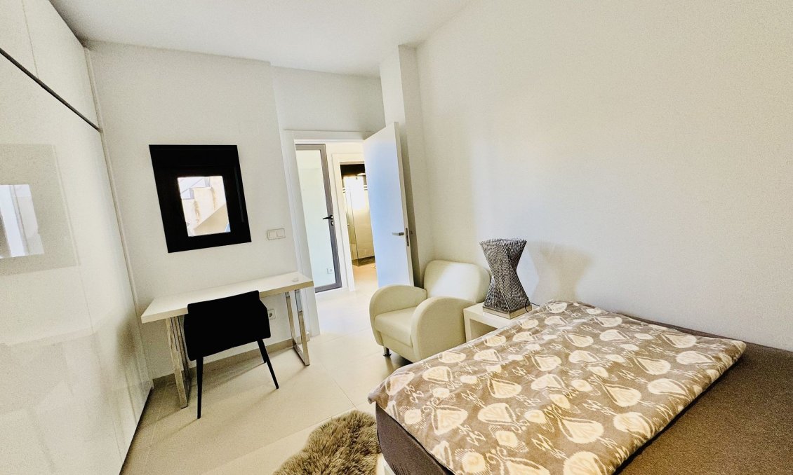 Segunda mano - Villa -
Orihuela Costa - Costa Blanca