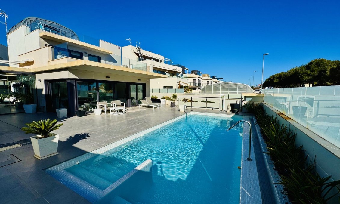 Segunda mano - Villa -
Orihuela Costa - Costa Blanca