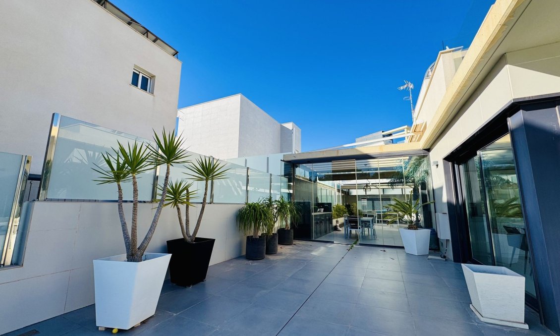 Segunda mano - Villa -
Orihuela Costa - Costa Blanca