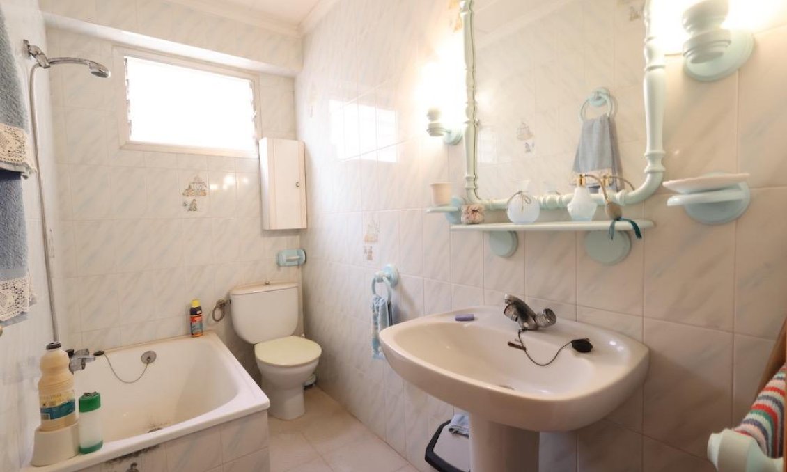 Használt Ingatlanok - Apartman -
Torrevieja - Costa Blanca