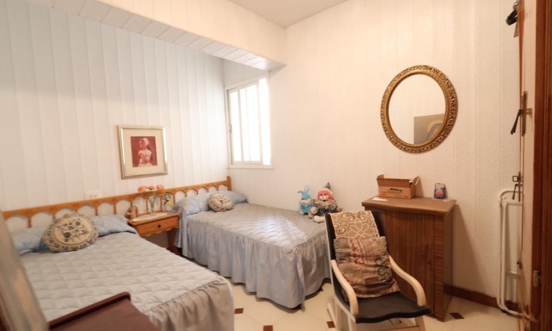 Használt Ingatlanok - Apartman -
Torrevieja - Costa Blanca