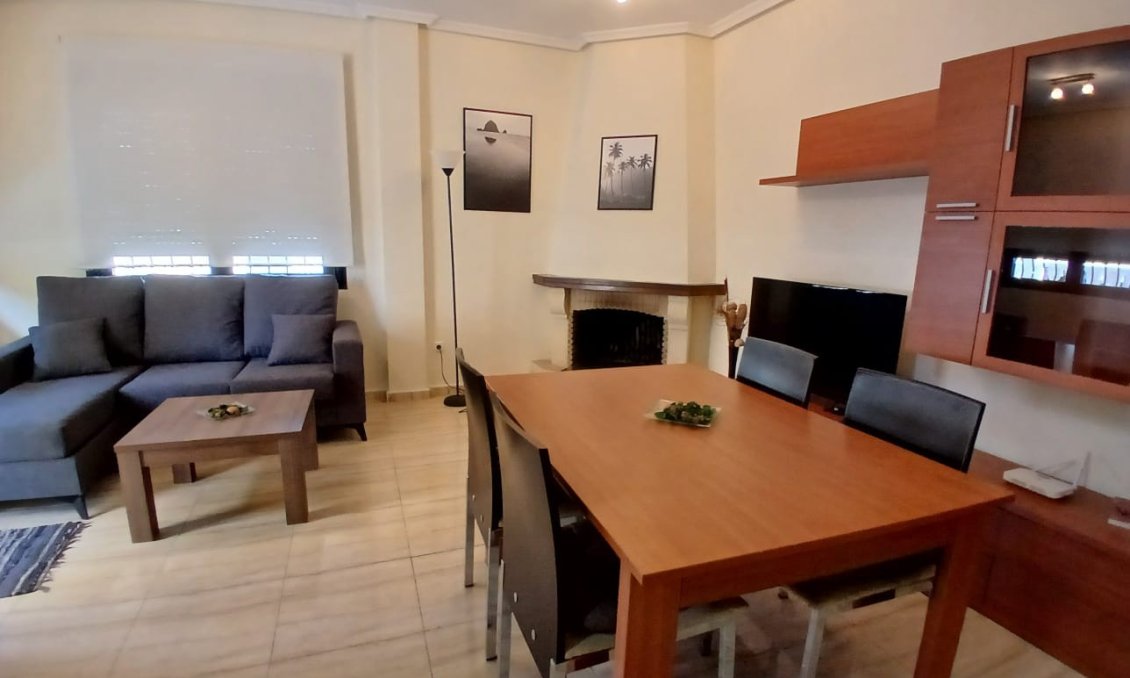 Segunda mano - Town House -
Ciudad Quesada - Costa Blanca