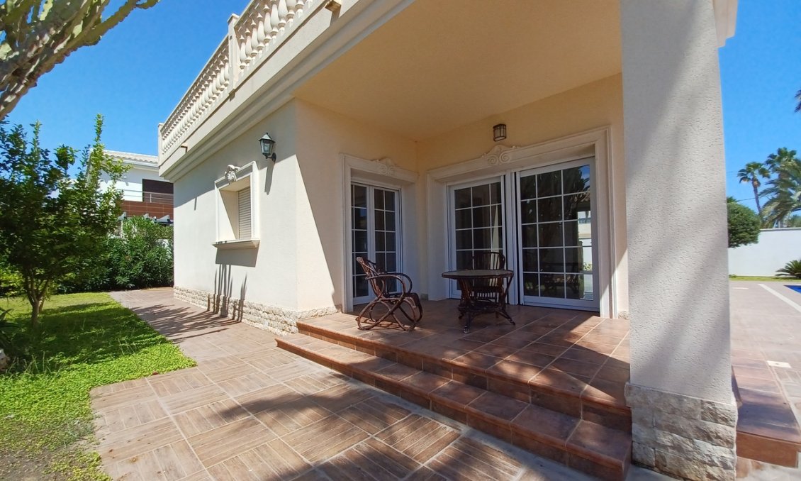 Wiederverkauf - Villa -
Cabo Roig - Costa Blanca