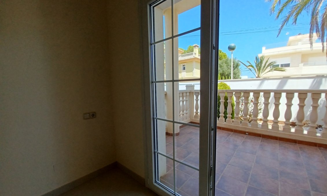 Wiederverkauf - Villa -
Cabo Roig - Costa Blanca