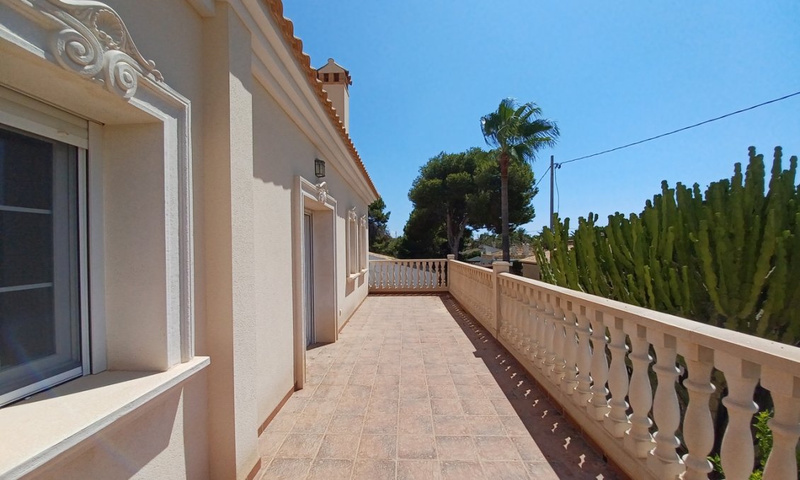 Wiederverkauf - Villa -
Cabo Roig - Costa Blanca